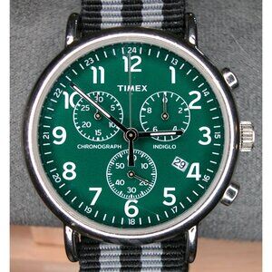 Timex Mens Chronograph Watch With Green Dial & Indiglo Backlight Silver Tone Cas